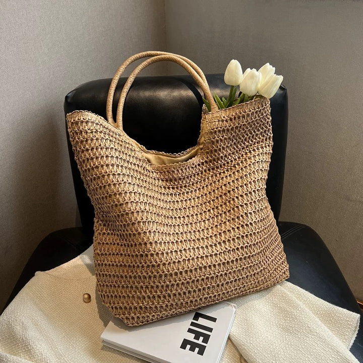 Handwoven tote bag with structured weaving Bowlift