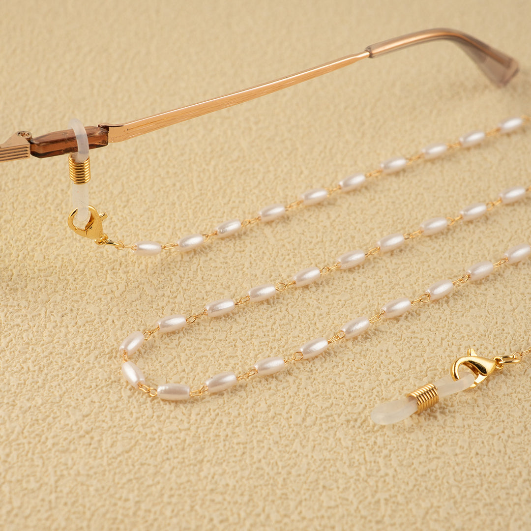 Chic Beaded Eyewear Holder Bowlift