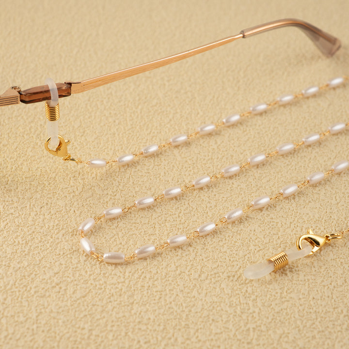 Chic Beaded Eyewear Holder Bowlift