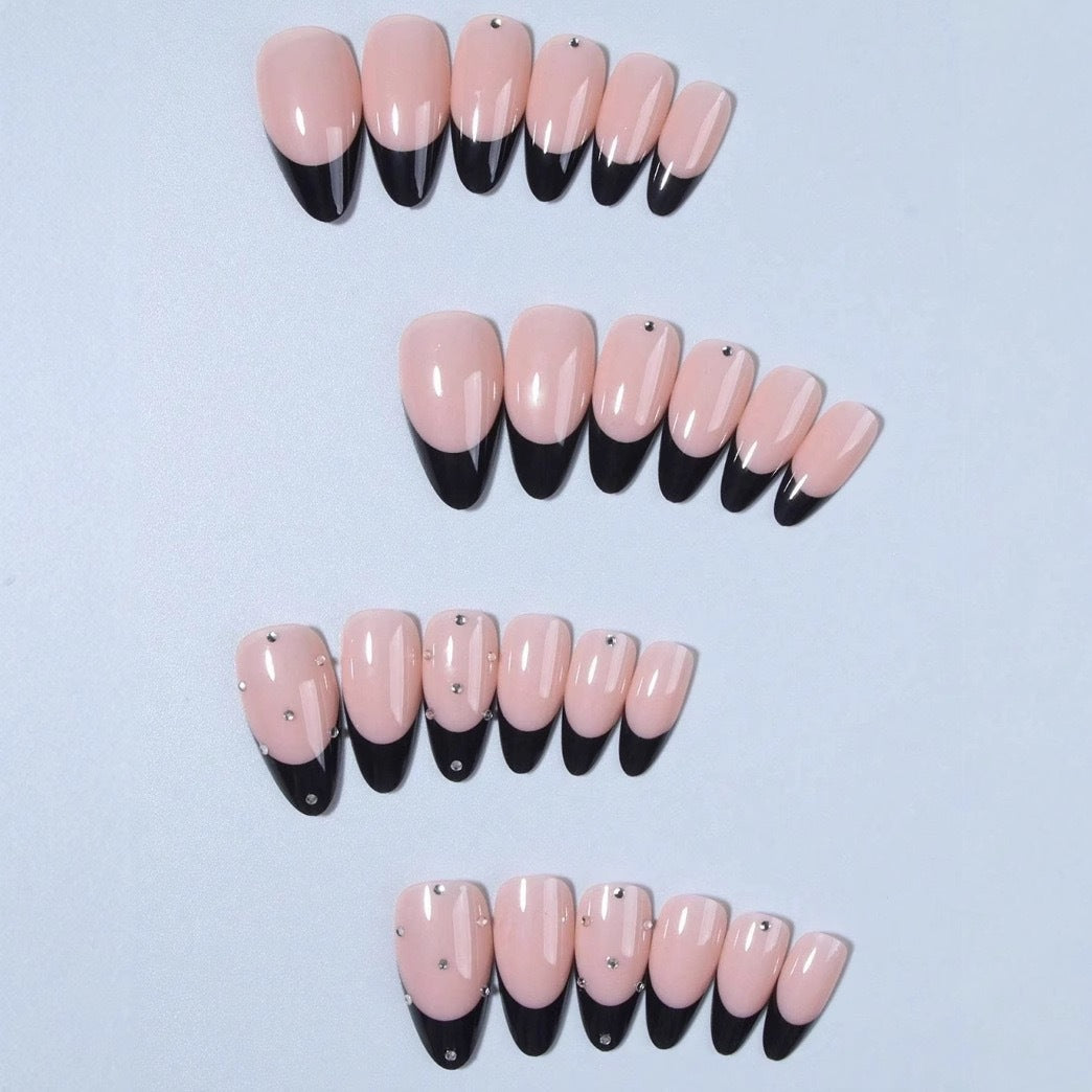 Artificial nail tips with elegant French design and glamorous details Bowlift