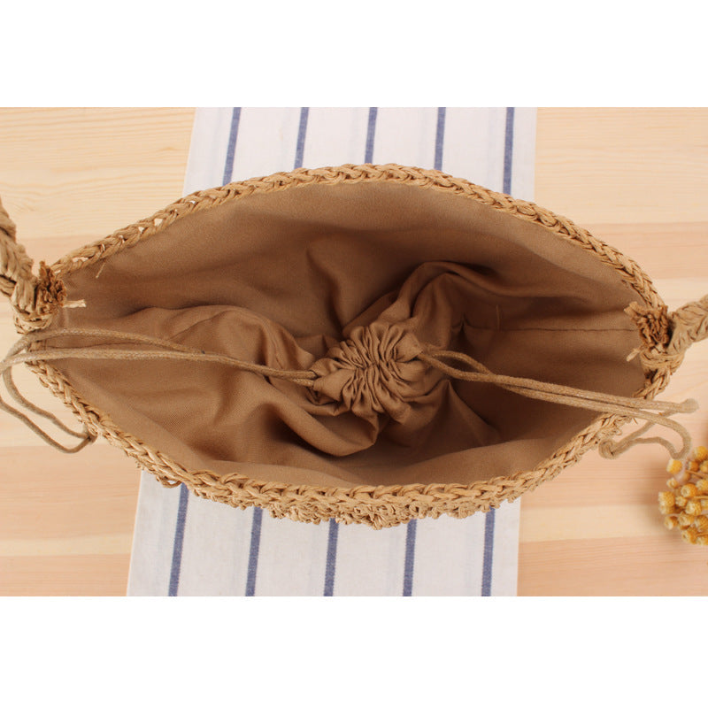 Hand-knotted bucket bag with textured surface Bowlift