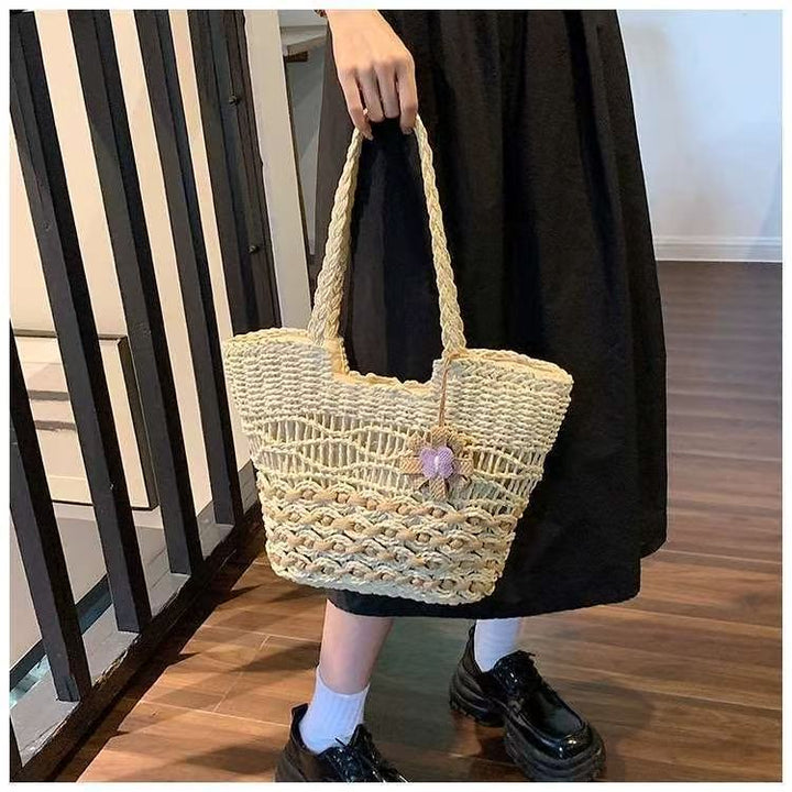Braided shopping bag with decorative elements Bowlift