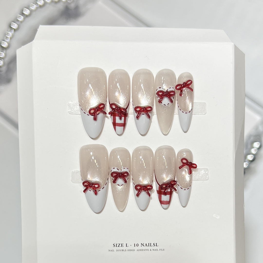Artistic Press-On Nail Set with Elegant Floral Design Bowlift