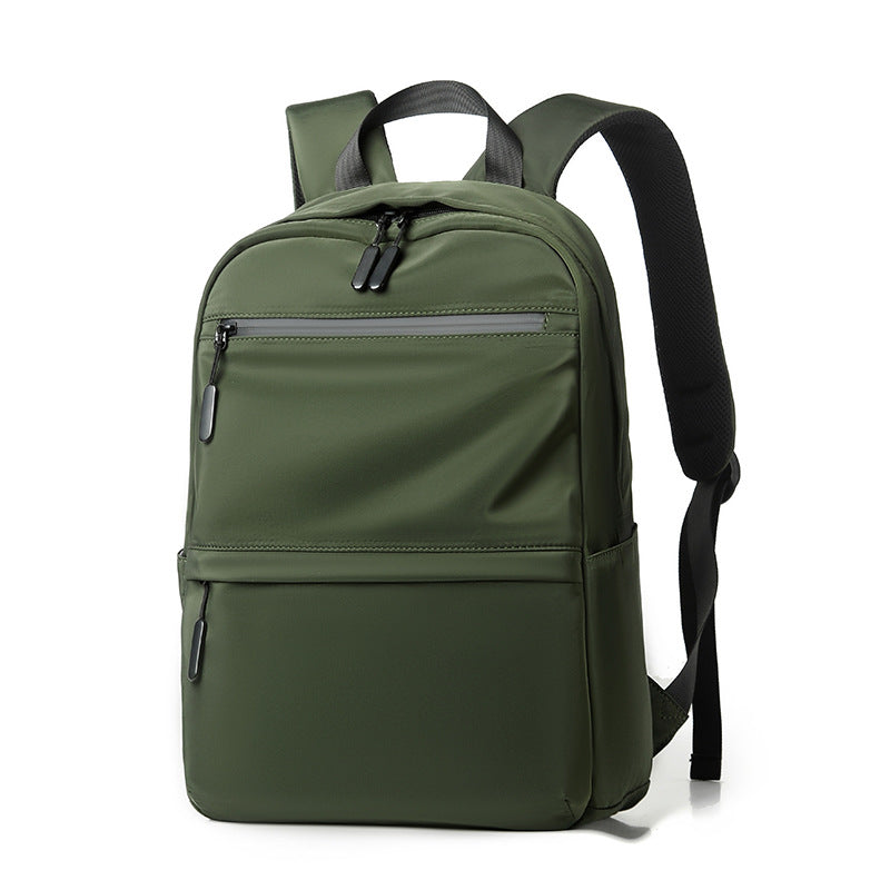 Urban backpack with intelligent compartment system and water-repellent material Bowlift