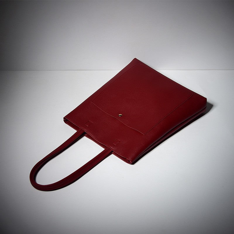 Elegant Leather Handbag Bowlift