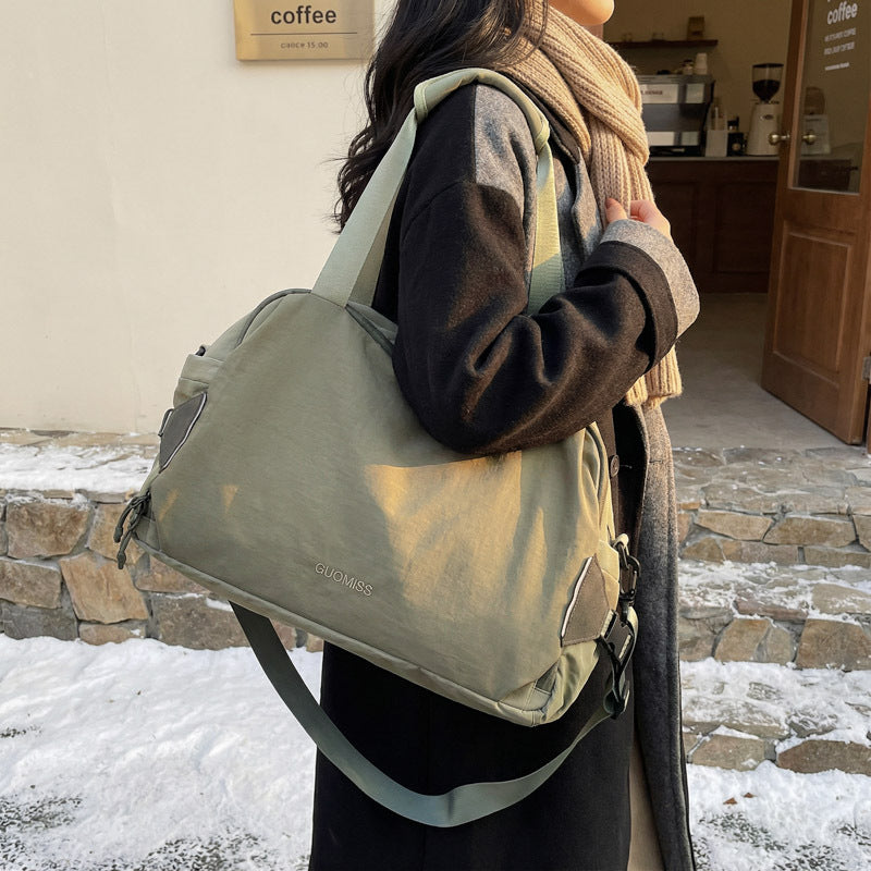 Versatile Structured Travel Duffle Bowlift