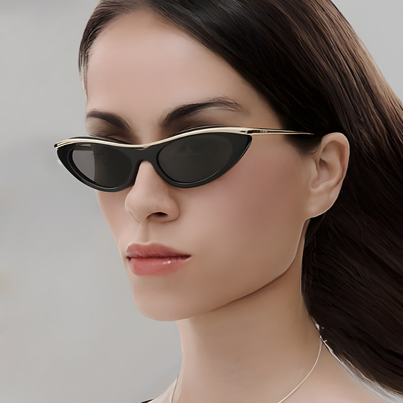 Women's Cat-Eye Sunglasses with Elegant Metal Frame Bowlift