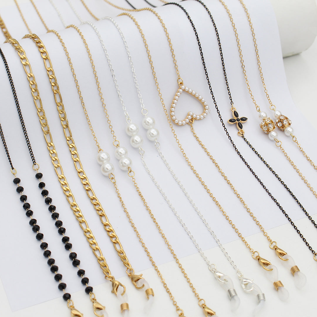 Elegant Pearl-Accented Eyewear Retainer Chain Bowlift