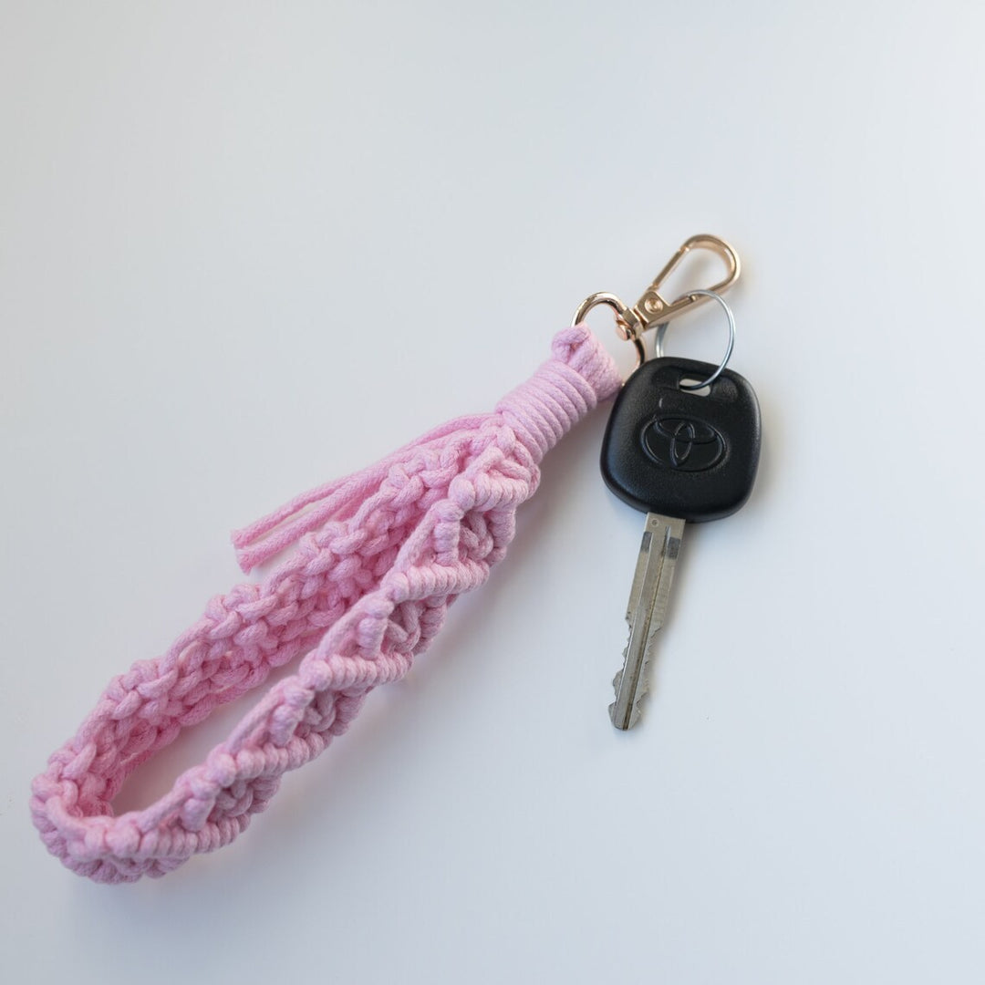 Macrame Keychain Holder Bowlift