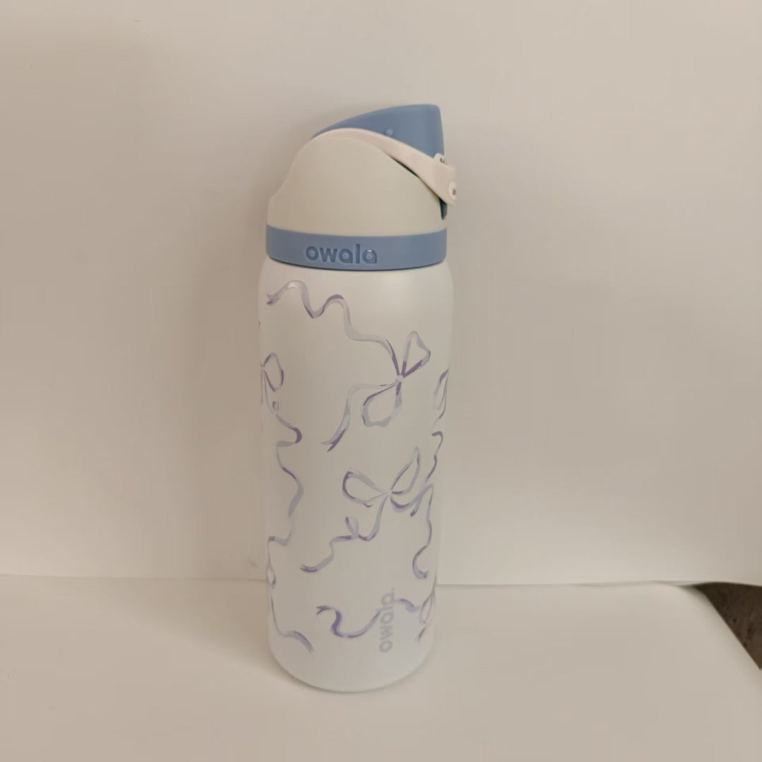 Double-Wall Vacuum Insulated Stainless Steel Travel Bottle With Flip Straw Leakproof Lid And Character Print