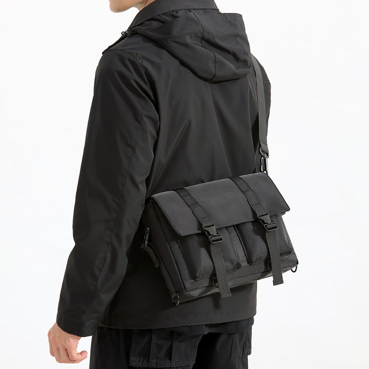 Versatile Messenger Bag Bowlift