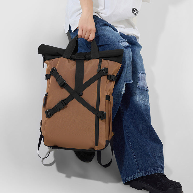 Backpack with roll closure and durable materials Bowlift