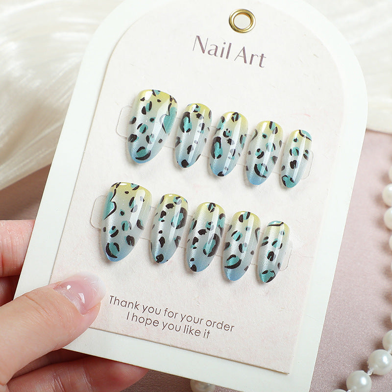 Elegant Artistic Press-On Nail Set