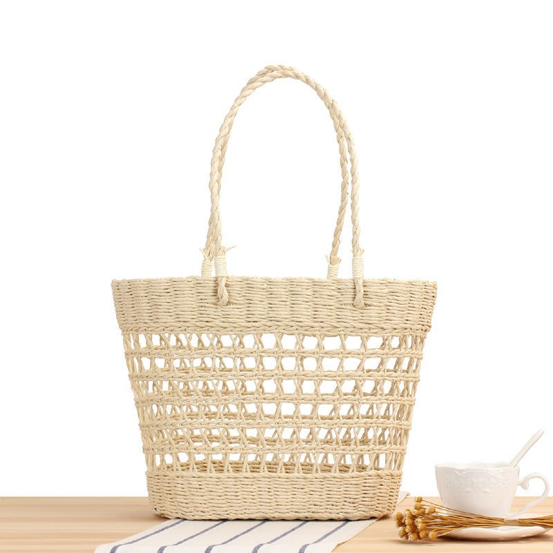 Woven Beach Bag Made of Natural Material Bowlift