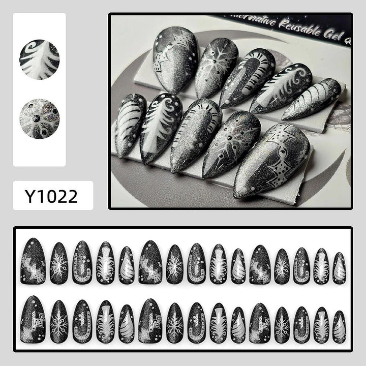 Artificial nails with festive winter design Bowlift