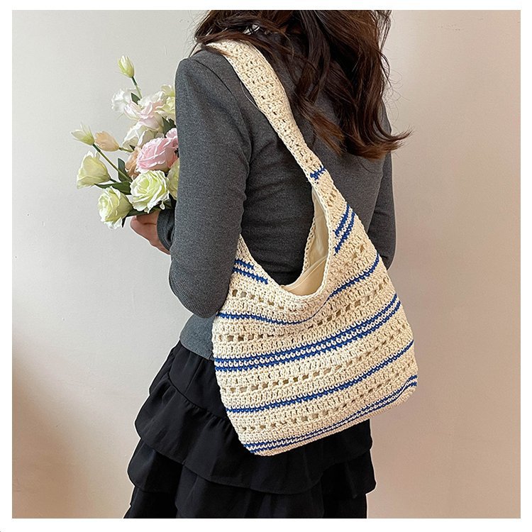 Hand-knotted Beachbag Bowlift