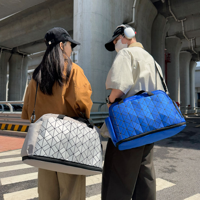 Versatile Multi-Compartment Travel Duffel Bowlift