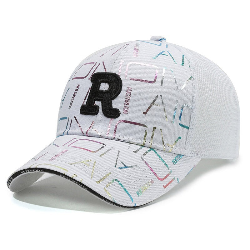 Women’s sporty and stylish cap Bowlift
