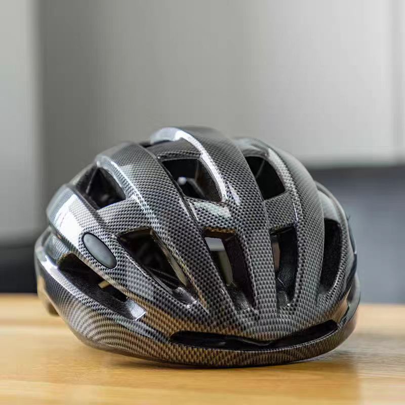 Lightweight Aero Cycling Helmet Bowlift