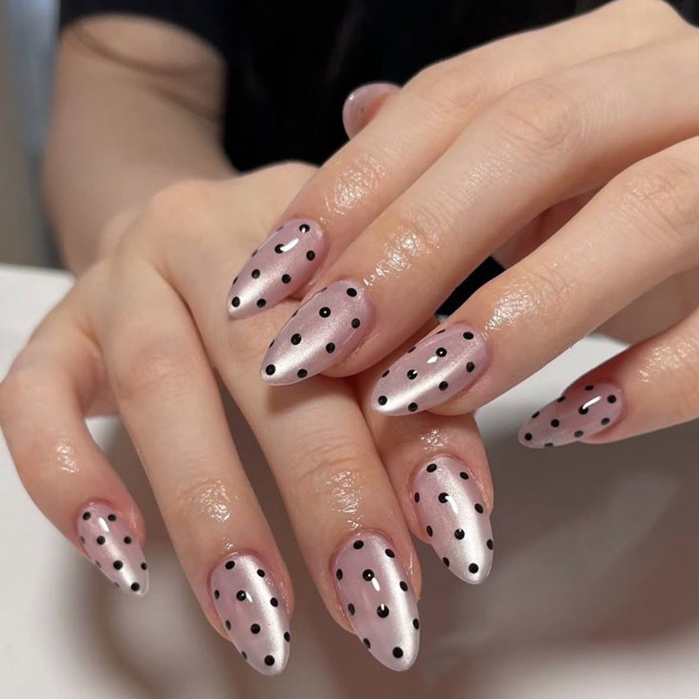 Artificial nails in modern polka dot design Bowlift