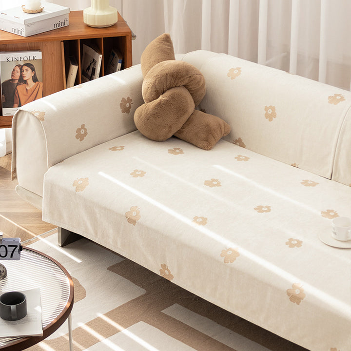 Three-seater sofa with geometric jacquard cover and sleek metal legs Bowlift