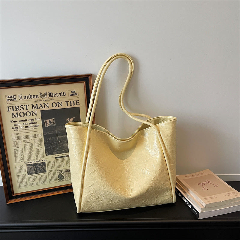 Versatile Soft-Finish Tote Bowlift