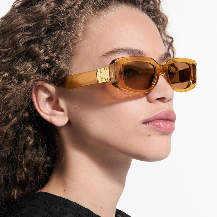 Ladies' Cat Eye Sunglasses with Modern Accents Bowlift