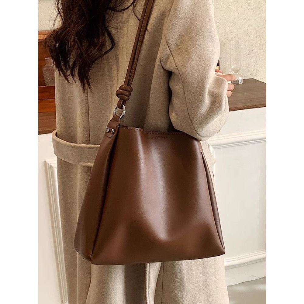 Sleek Minimalist Shoulder Bag Bowlift