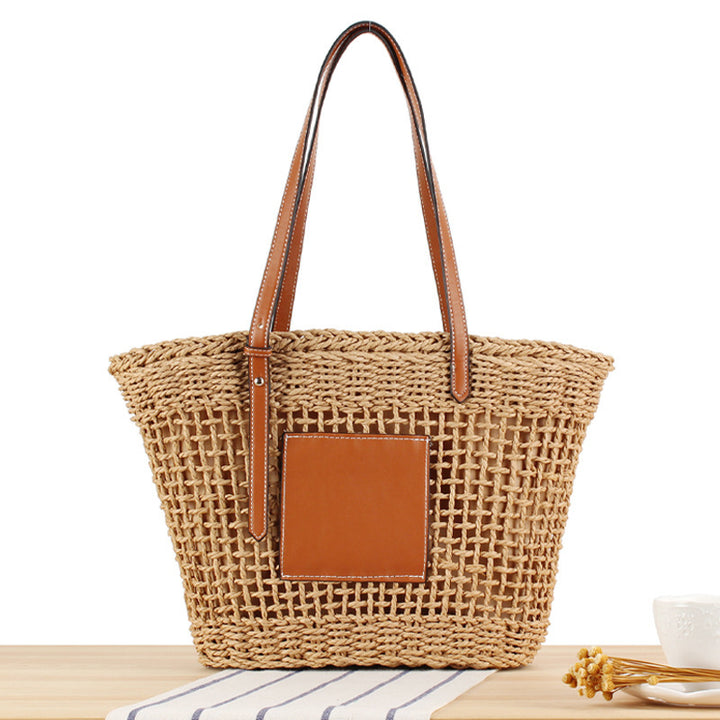 Braided bast bag with leather application Bowlift