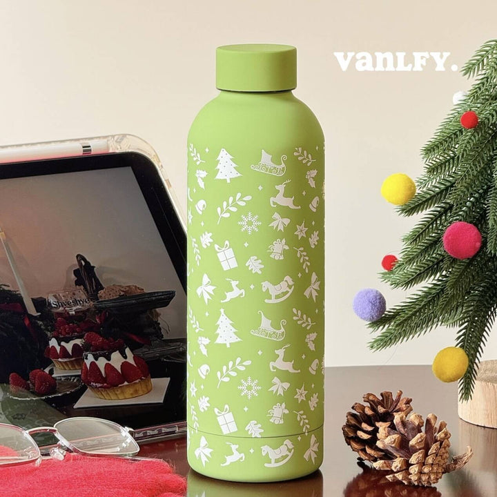 Ladies insulated drink bottle with cheerful Hello Kitty design Bowlift