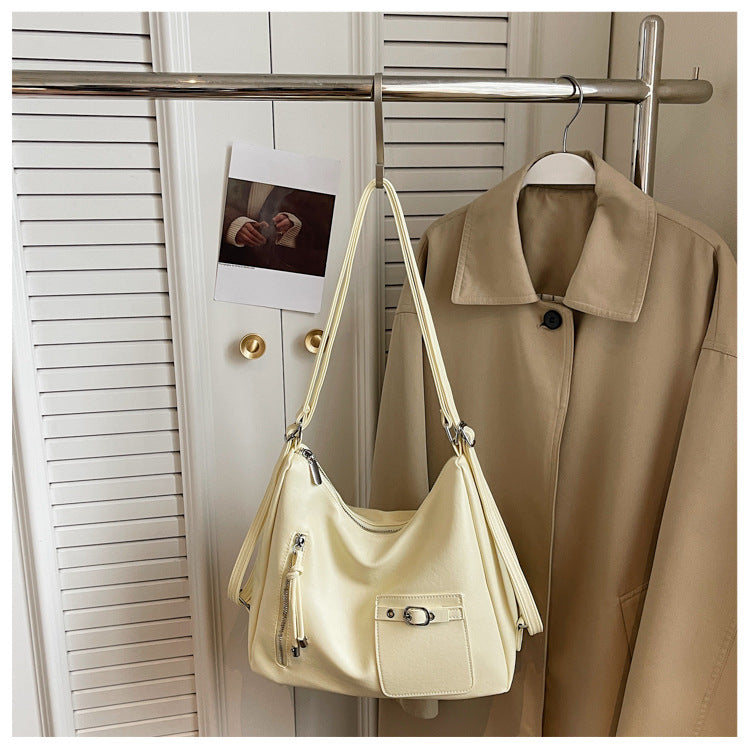 Casual Lightweight Sling Bag Bowlift