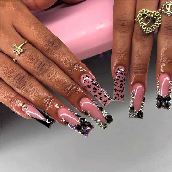 Glamorous Press-On Nail Art Set with Rhinestone and Leopard Accents Bowlift