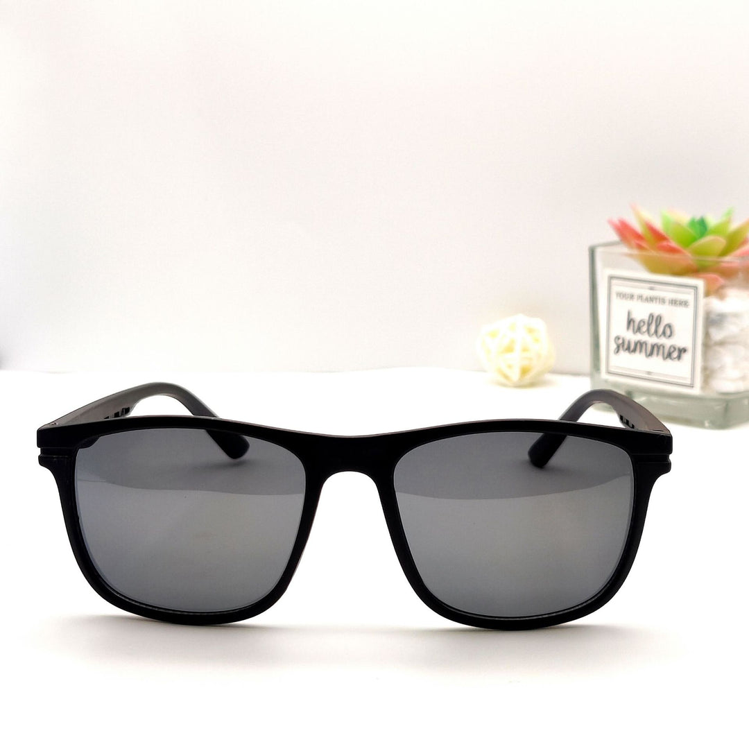 Men's stylish sunglasses with a sleek frame and polarized lenses Bowlift
