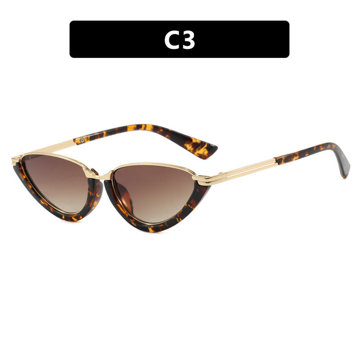 Women futuristic Cat-Eye sunglasses with golden accents Bowlift