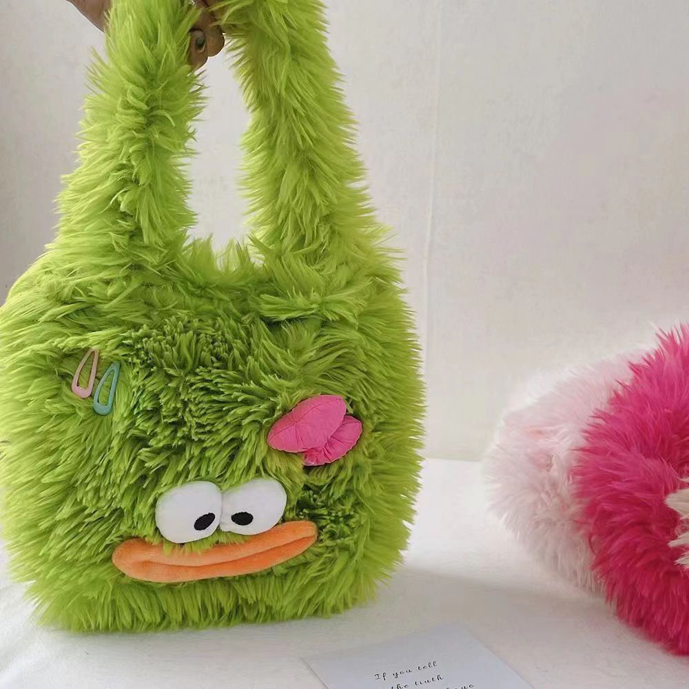 Cozy plush handbag with animal motif Bowlift
