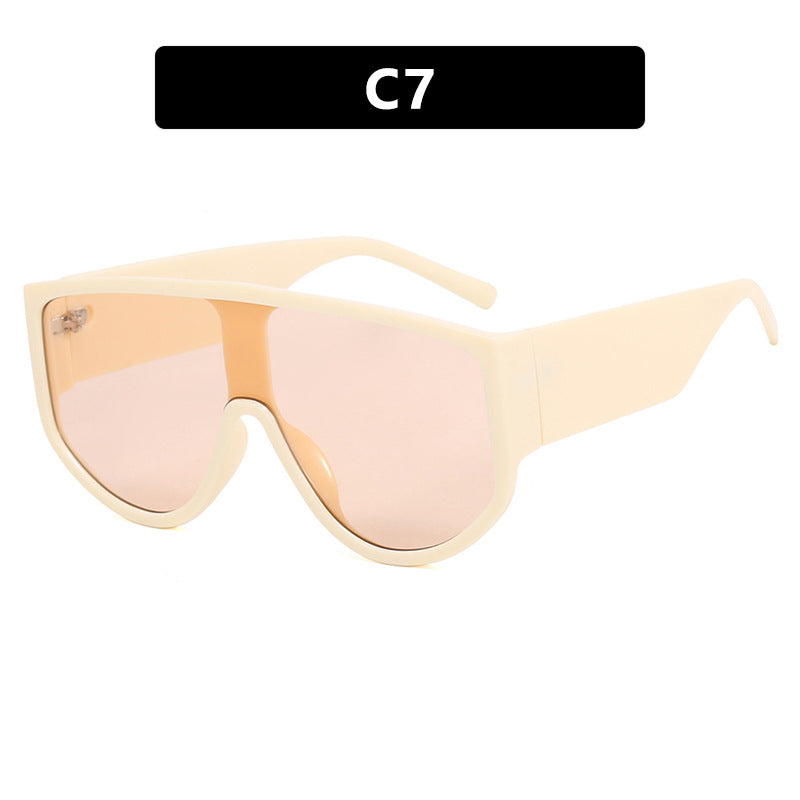 Women’s fashion sunglasses with extraterrestrial design Bowlift