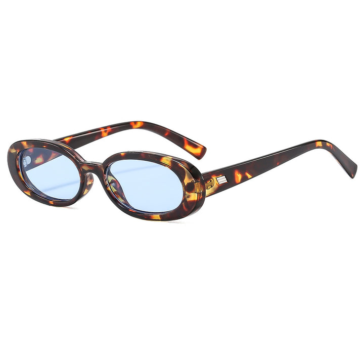 Ladies fashionable sunglasses in elegant tortoise shell design Bowlift