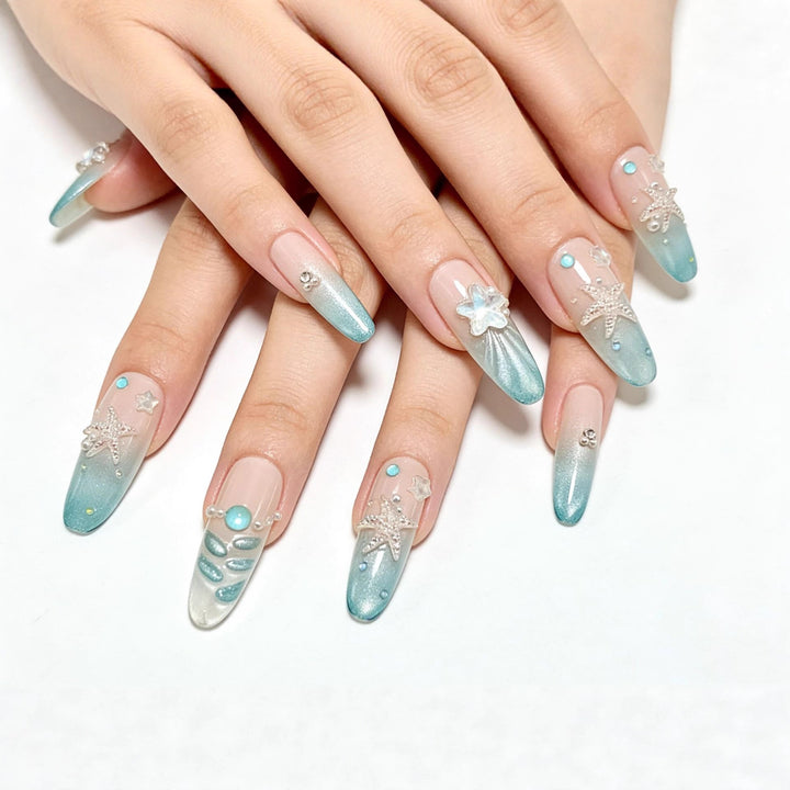 Artificial nails in elegant ocean design Bowlift