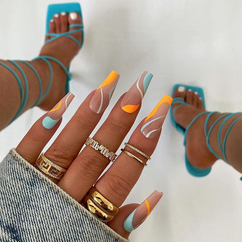 Artificial nail set with unique patterns Bowlift