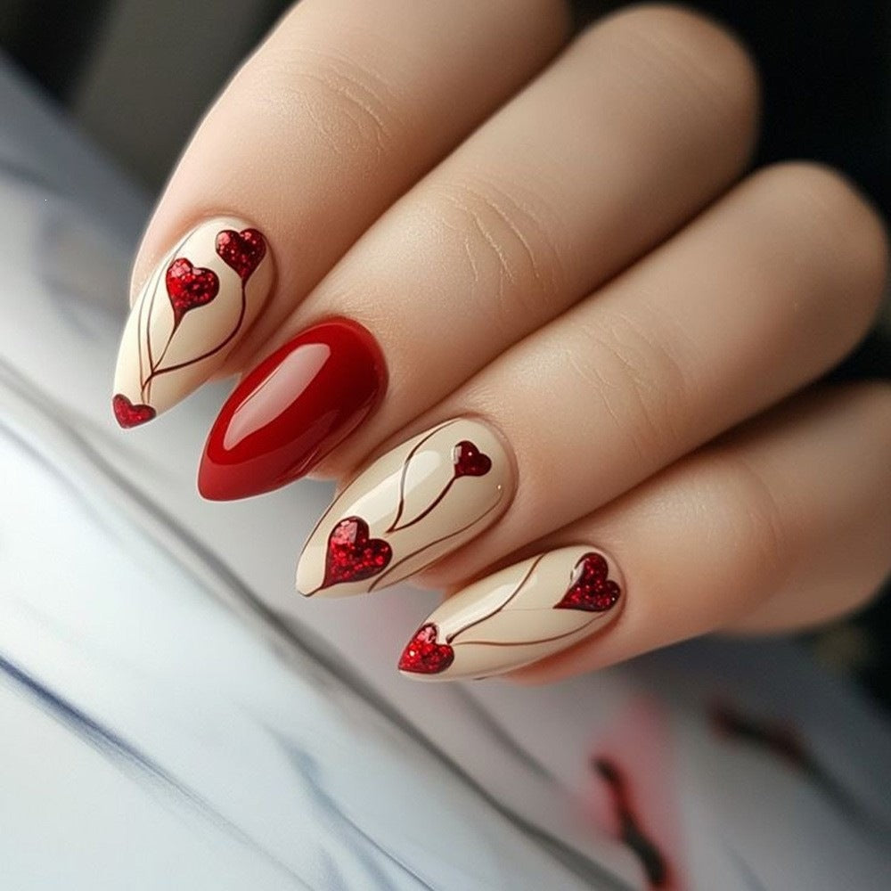 Artificial nails with romantic heart design and fine accents Bowlift