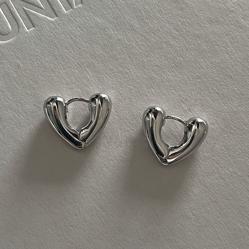 Heart-shaped earrings Bowlift