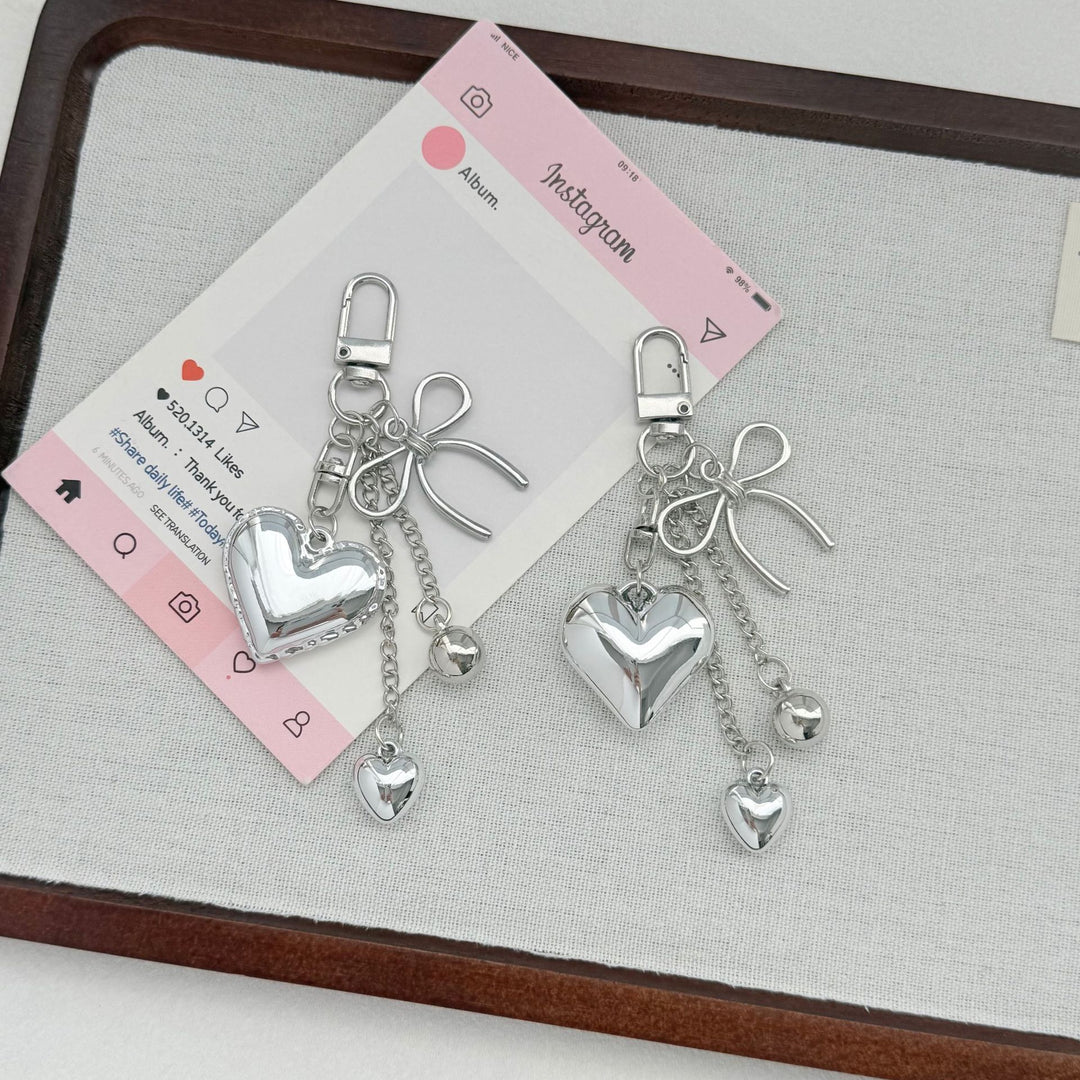 Heart-Shaped Pendant Keychain Bowlift