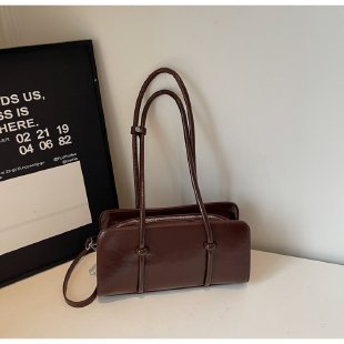 Modern Minimalist Crossbody Bag Bowlift