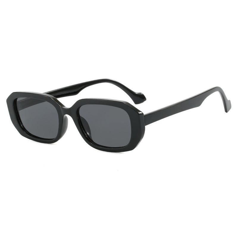 Ladies fashionable sunglasses with elegant geometric design Bowlift