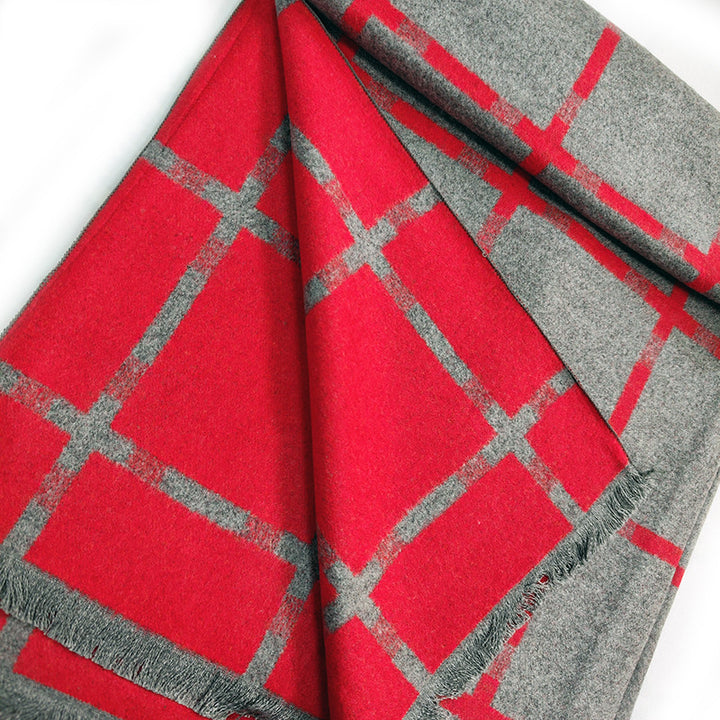 Ladies Elegant and Warm Scarf with Geometric Pattern Bowlift