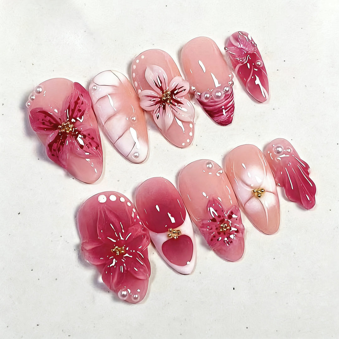 Creative Nail Art Set with Floral Accents Bowlift