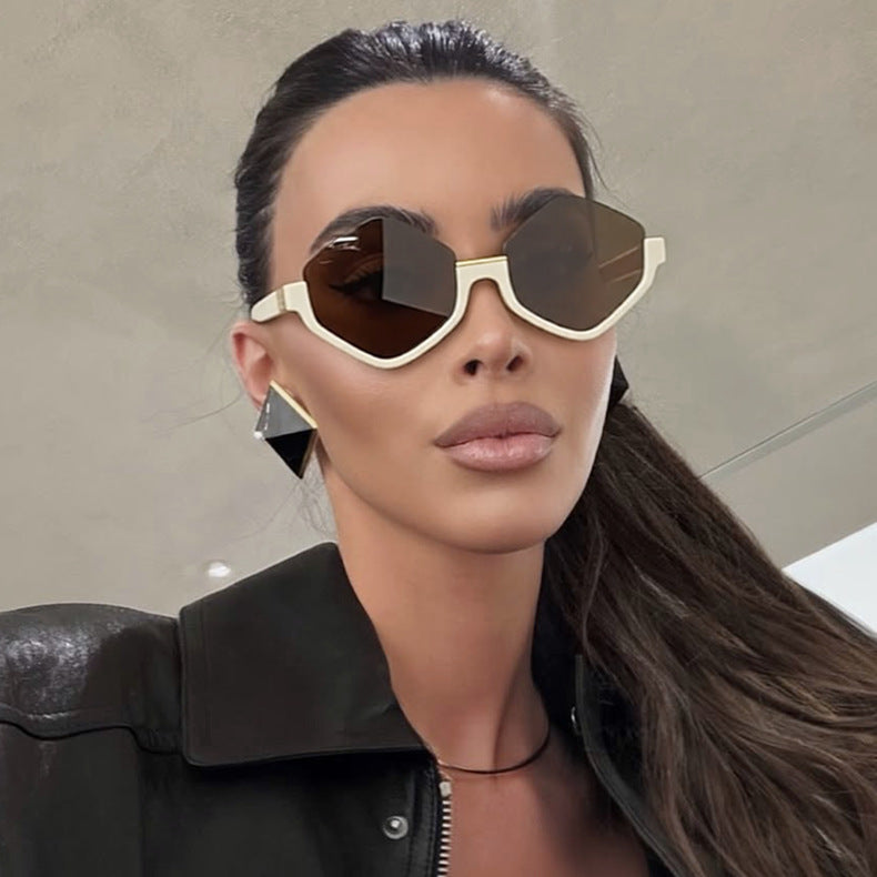 Women's fashionable sunglasses with trendy hexagonal frame and protective lenses Bowlift