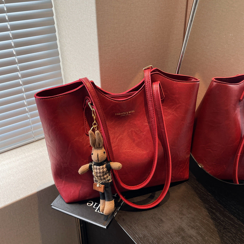 Elegant Leather Tote Bowlift