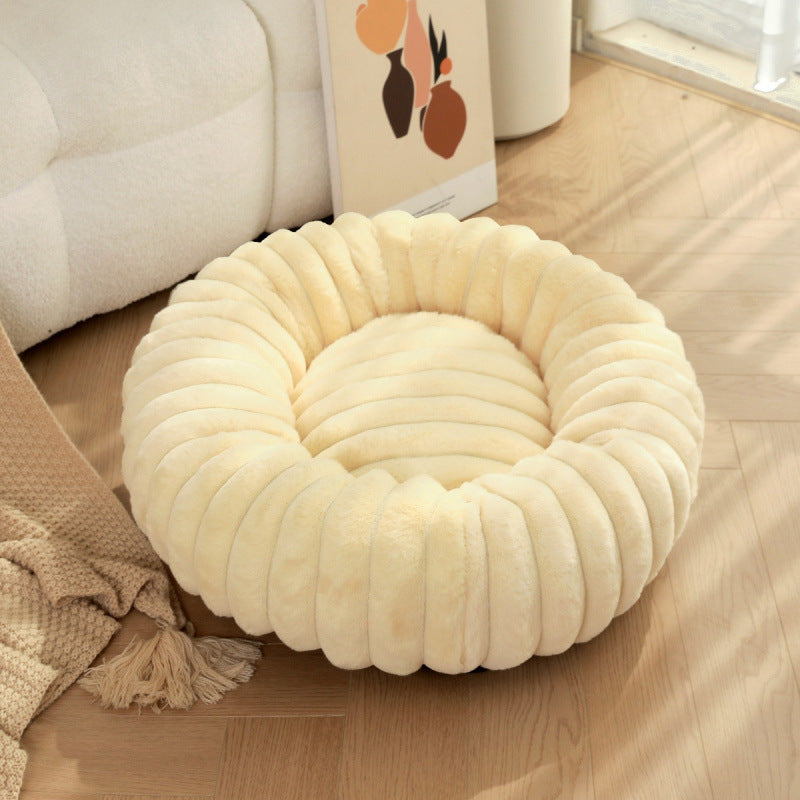 Women Round Cuddle Bed with High Edges Bowlift