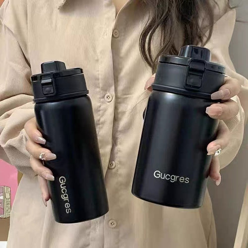 Ladies insulated drinking vessel with innovative flip lid Bowlift